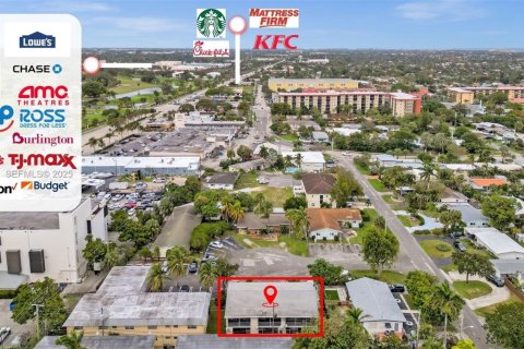 Commercial property in Pompano Beach, Florida 402.64 sq.m. № 1986312 - photo 5