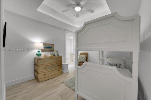 Condo in Miami Beach, Florida, 3 bedrooms  № 2022611 - photo 29