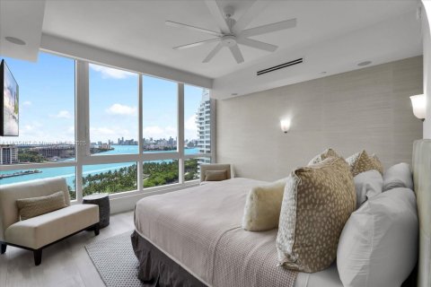 Condo in Miami Beach, Florida, 3 bedrooms  № 2022611 - photo 13