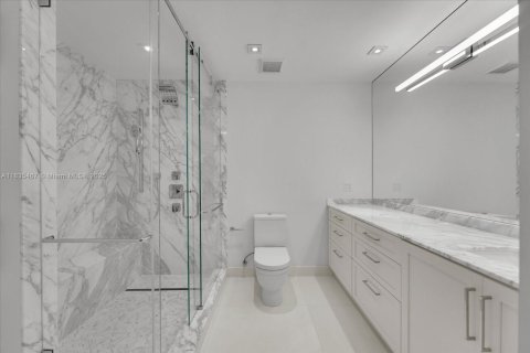 Condo in Miami Beach, Florida, 3 bedrooms  № 2022611 - photo 19