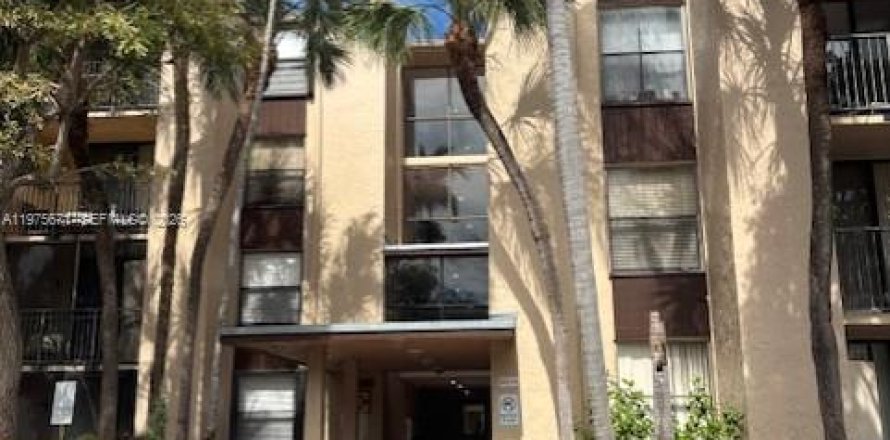 Condominio en Miami, Florida, 3 dormitorios  № 2038526