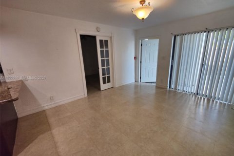 Condo in West Palm Beach, Florida, 2 bedrooms  № 2169892 - photo 29