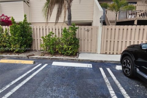 Condo in West Palm Beach, Florida, 2 bedrooms  № 2169892