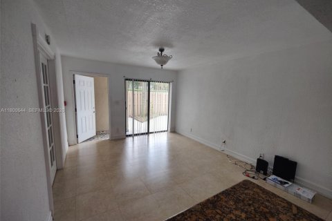 Condo in West Palm Beach, Florida, 2 bedrooms  № 2169892 - photo 10
