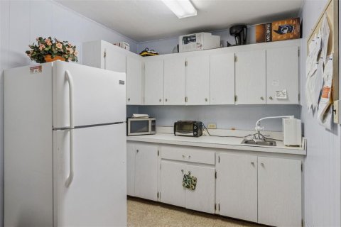 Propiedad comercial en venta en Lakeland, Florida, 342.72 m2 № 2123396 - foto 15