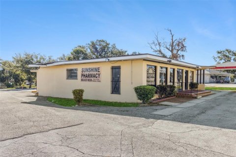 Propiedad comercial en venta en Lakeland, Florida, 342.72 m2 № 2123396 - foto 4