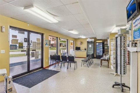 Propiedad comercial en venta en Lakeland, Florida, 342.72 m2 № 2123396 - foto 7