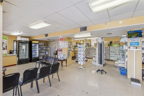 Propiedad comercial en venta en Lakeland, Florida, 342.72 m2 № 2123396 - foto 16