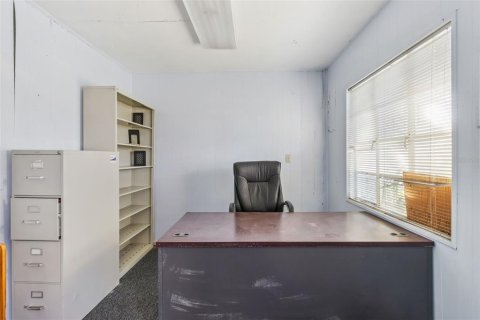 Propiedad comercial en venta en Lakeland, Florida, 342.72 m2 № 2123396 - foto 12