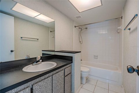 Купить виллу или дом в Тампа, Флорида 10 комнат, 157.56м2, № 1903141 - фото 11