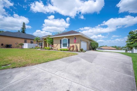 House in Lakeland, Florida 3 bedrooms, 176.33 sq.m. № 1622012 - photo 3