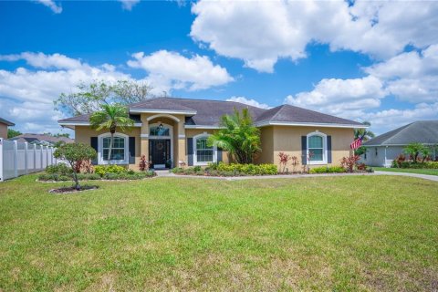 House in Lakeland, Florida 3 bedrooms, 176.33 sq.m. № 1622012 - photo 1