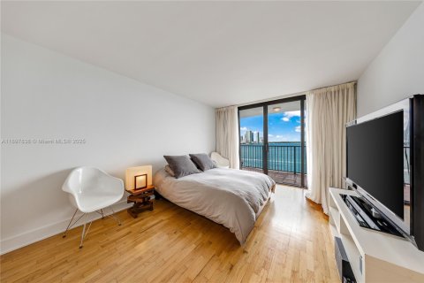 Copropriété à louer à Miami, Floride: 2 chambres, 133.78 m2 № 2014546 - photo 19