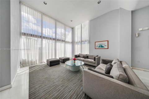 Copropriété à louer à Miami, Floride: 2 chambres, 133.78 m2 № 2014546 - photo 4