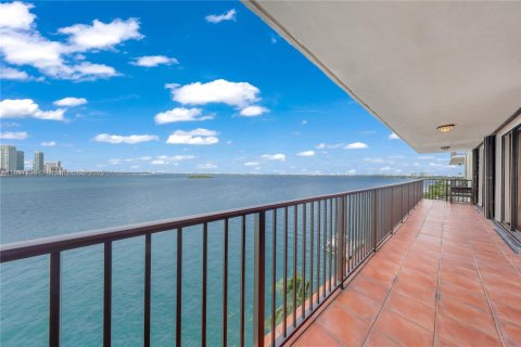 Copropriété à louer à Miami, Floride: 2 chambres, 133.78 m2 № 2014546 - photo 15