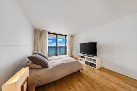Copropriété à louer à Miami, Floride: 2 chambres, 133.78 m2 № 2014546 - photo 18
