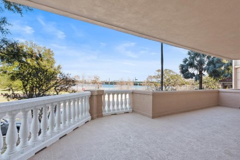 Condominio en alquiler en Orlando, Florida, 3 dormitorios, 303.88 m2 № 1904456 - foto 21