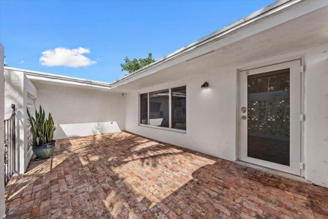 Casa en venta en Pompano Beach, Florida, 3 dormitorios, 135.36 m2 № 2175378 - foto 5