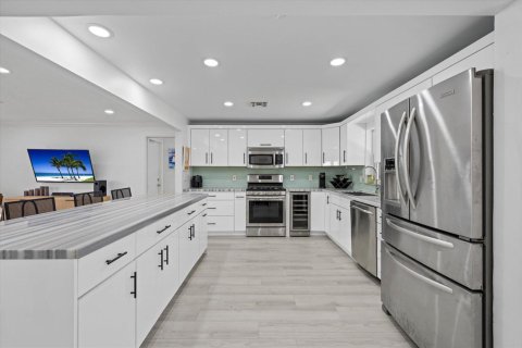 Casa en venta en Pompano Beach, Florida, 3 dormitorios, 135.36 m2 № 2175378 - foto 12