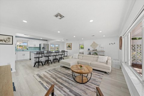 Casa en venta en Pompano Beach, Florida, 3 dormitorios, 135.36 m2 № 2175378 - foto 10