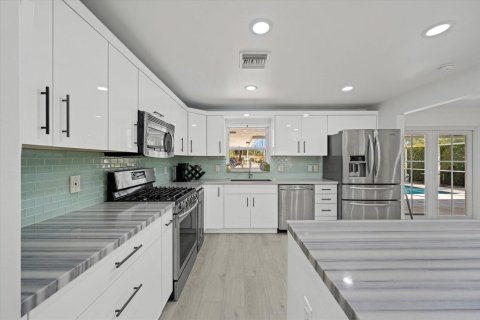 Casa en venta en Pompano Beach, Florida, 3 dormitorios, 135.36 m2 № 2175378 - foto 14