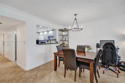 Condominio en venta en Pompano Beach, Florida, 3 dormitorios, 129.13 m2 № 1930699 - foto 5