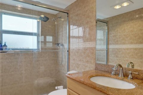 Condominio en venta en Pompano Beach, Florida, 3 dormitorios, 129.13 m2 № 1930699 - foto 22