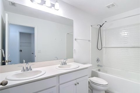 Villa ou maison à vendre à Zephyrhills, Floride: 5 chambres, 258.73 m2 № 2137684 - photo 24