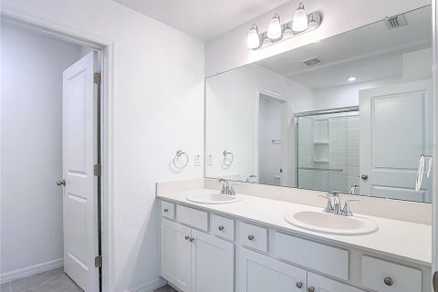 Villa ou maison à vendre à Zephyrhills, Floride: 5 chambres, 258.73 m2 № 2137684 - photo 17