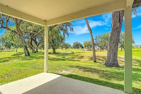 Villa ou maison à vendre à Zephyrhills, Floride: 5 chambres, 258.73 m2 № 2137684 - photo 27