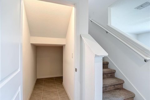 Villa ou maison à vendre à Zephyrhills, Floride: 5 chambres, 258.73 m2 № 2137684 - photo 12