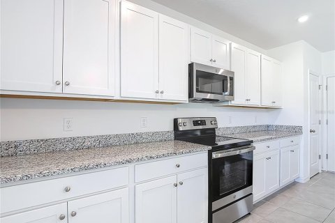 Villa ou maison à vendre à Zephyrhills, Floride: 5 chambres, 258.73 m2 № 2137684 - photo 8