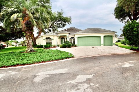 Villa ou maison à louer à Lady Lake, Floride: 3 chambres, 214.79 m2 № 2111152 - photo 2