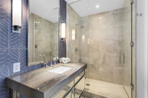 Снять в аренду кондоминиум в Бэл-Харбор, Флорида 2 спальни, 156.54м2, № 2030018 - фото 18