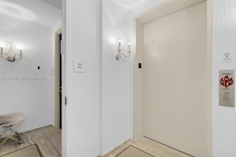 Снять в аренду кондоминиум в Бэл-Харбор, Флорида 2 спальни, 156.54м2, № 2030018 - фото 26