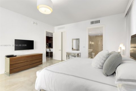 Снять в аренду кондоминиум в Бэл-Харбор, Флорида 2 спальни, 156.54м2, № 2030018 - фото 12