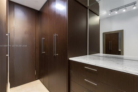 Снять в аренду кондоминиум в Бэл-Харбор, Флорида 2 спальни, 156.54м2, № 2030018 - фото 13