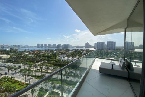Condominio en alquiler en Sunny Isles Beach, Florida, 2 dormitorios, 103.31 m2 № 1585390 - foto 3