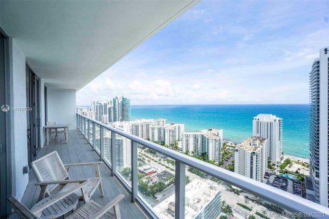 Condo in Hollywood, Florida, 2 bedrooms  № 2054481