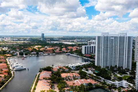 Condo in Aventura, Florida, 2 bedrooms № 2071667 - photo 29