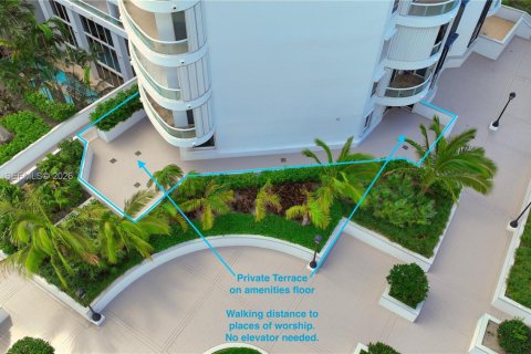 Condo in Aventura, Florida, 2 bedrooms № 2071667