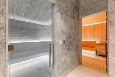 Copropriété à louer à Miami, Floride: 1 chambre, 55.09 m2 № 2058383 - photo 16