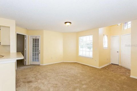 Commercial property in Kissimmee, Florida 20 bedrooms, 989.59 sq.m. № 2097312 - photo 11