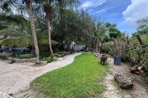 House in Cutler Bay, Florida 3 bedrooms, 129.6 sq.m. № 1841039 - photo 3