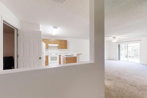 Adosado en alquiler en Land O' Lakes, Florida, 3 dormitorios, 142.7 m2 № 2143607 - foto 2