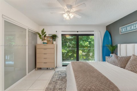 Купить таунхаус в Майами, Флорида 2 спальни, 81.38м2, № 1977317 - фото 17