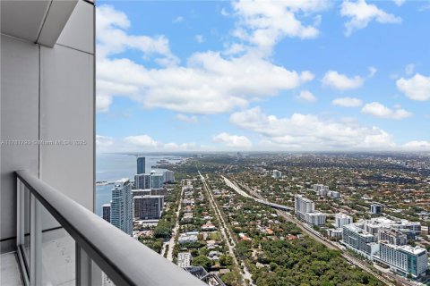 Copropriété à vendre à Miami, Floride: 2 chambres, 538.65 m2 № 1957691 - photo 12