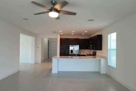 Villa ou maison à vendre à Port St. Lucie, Floride: 3 chambres, 209.4 m2 № 2083174 - photo 16