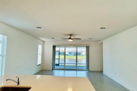 Villa ou maison à vendre à Port St. Lucie, Floride: 3 chambres, 209.4 m2 № 2083174 - photo 28