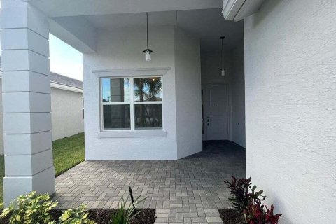 Villa ou maison à vendre à Port St. Lucie, Floride: 3 chambres, 209.4 m2 № 2083174 - photo 4